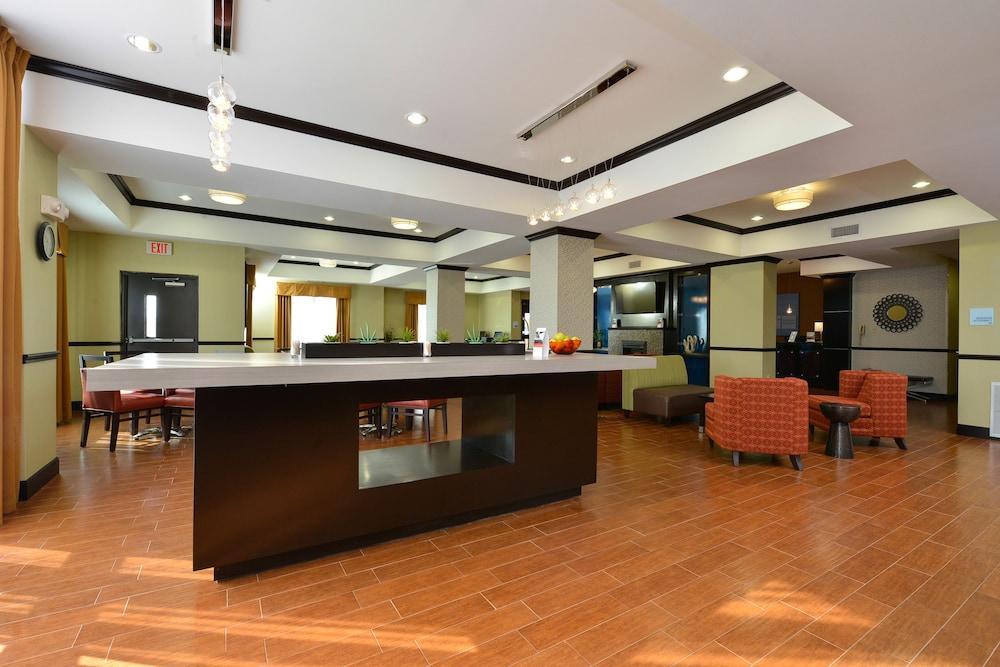 Holiday Inn Express Alva By Ihg Esterno foto