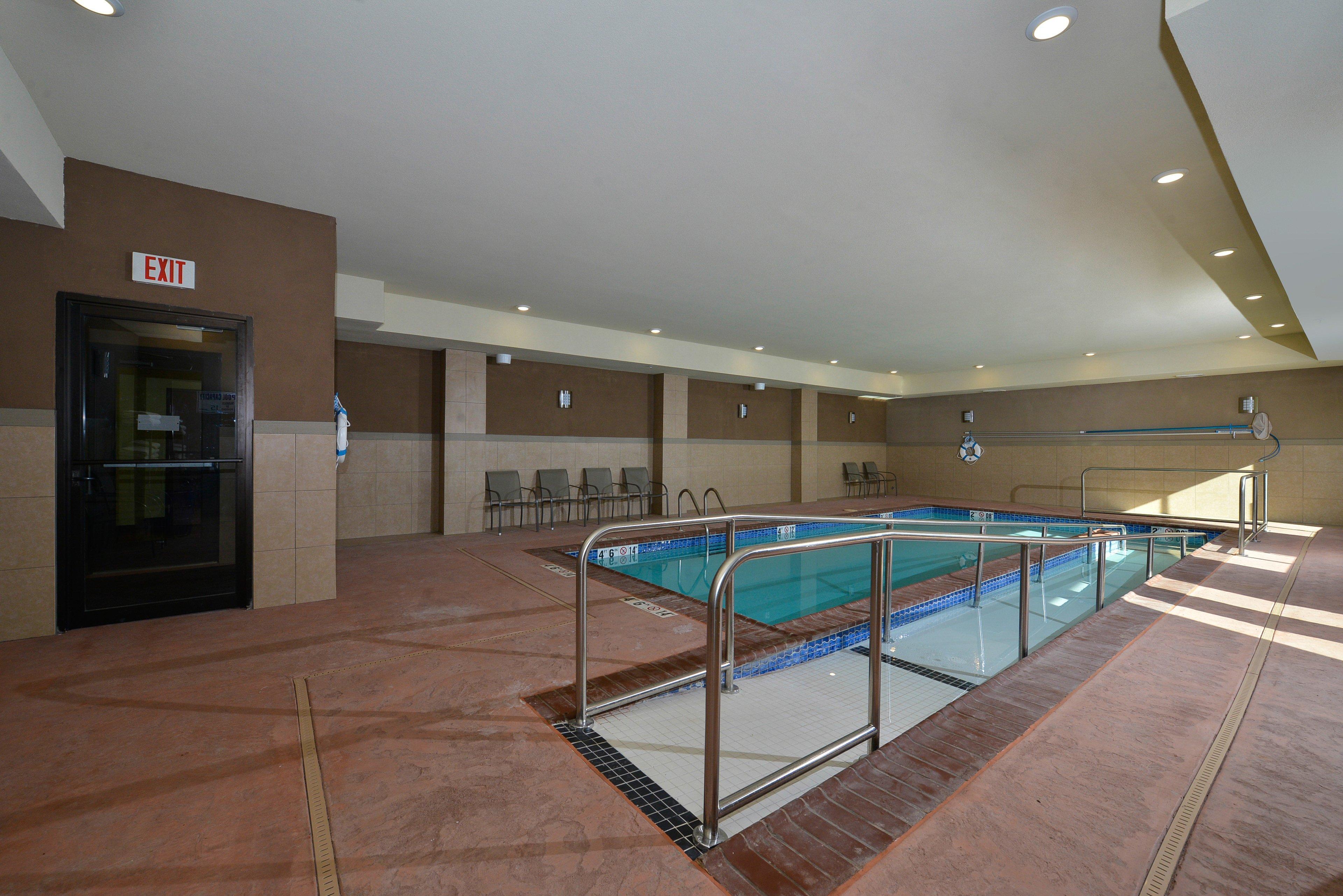 Holiday Inn Express Alva By Ihg Esterno foto