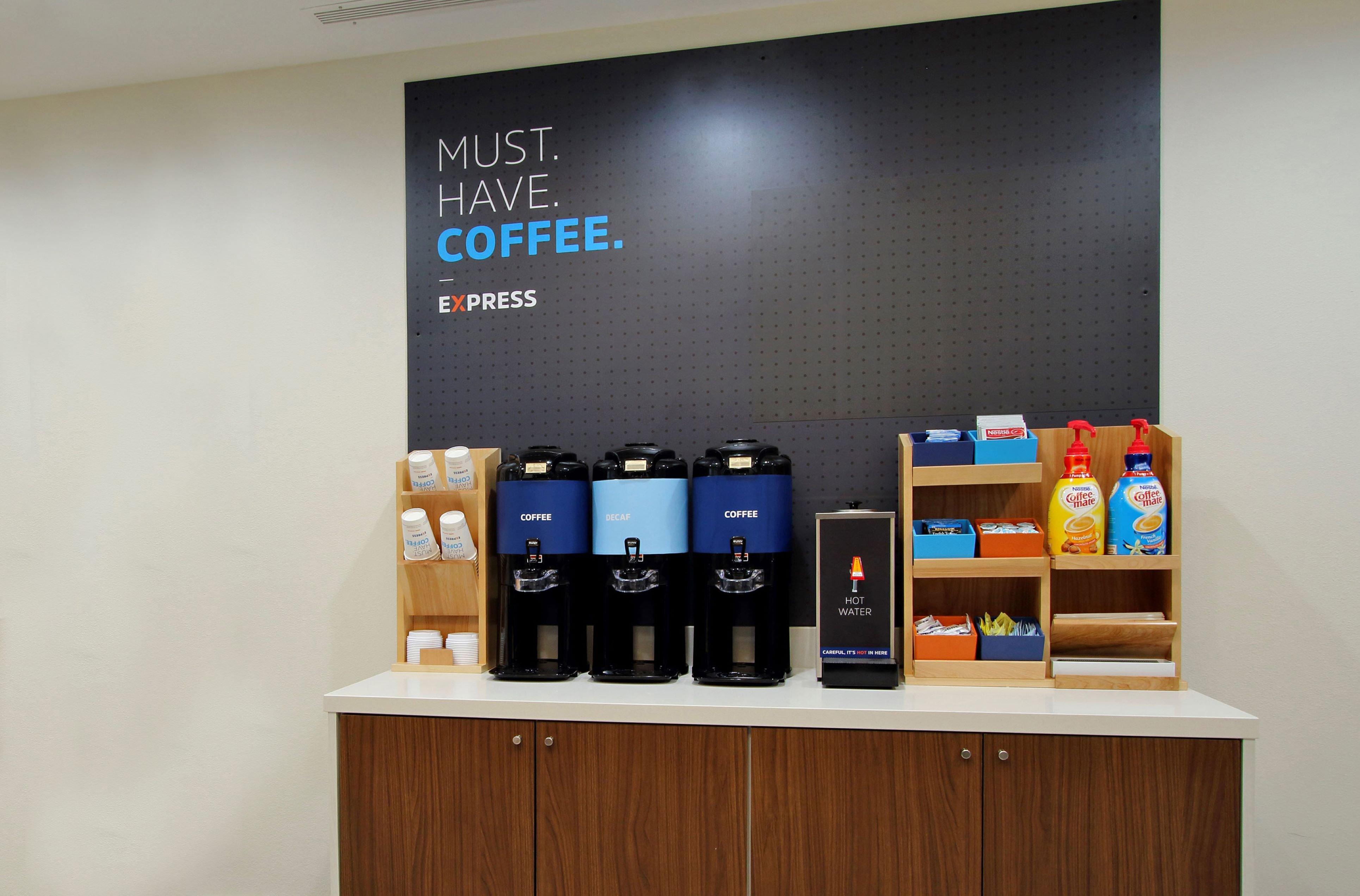 Holiday Inn Express Alva By Ihg Esterno foto