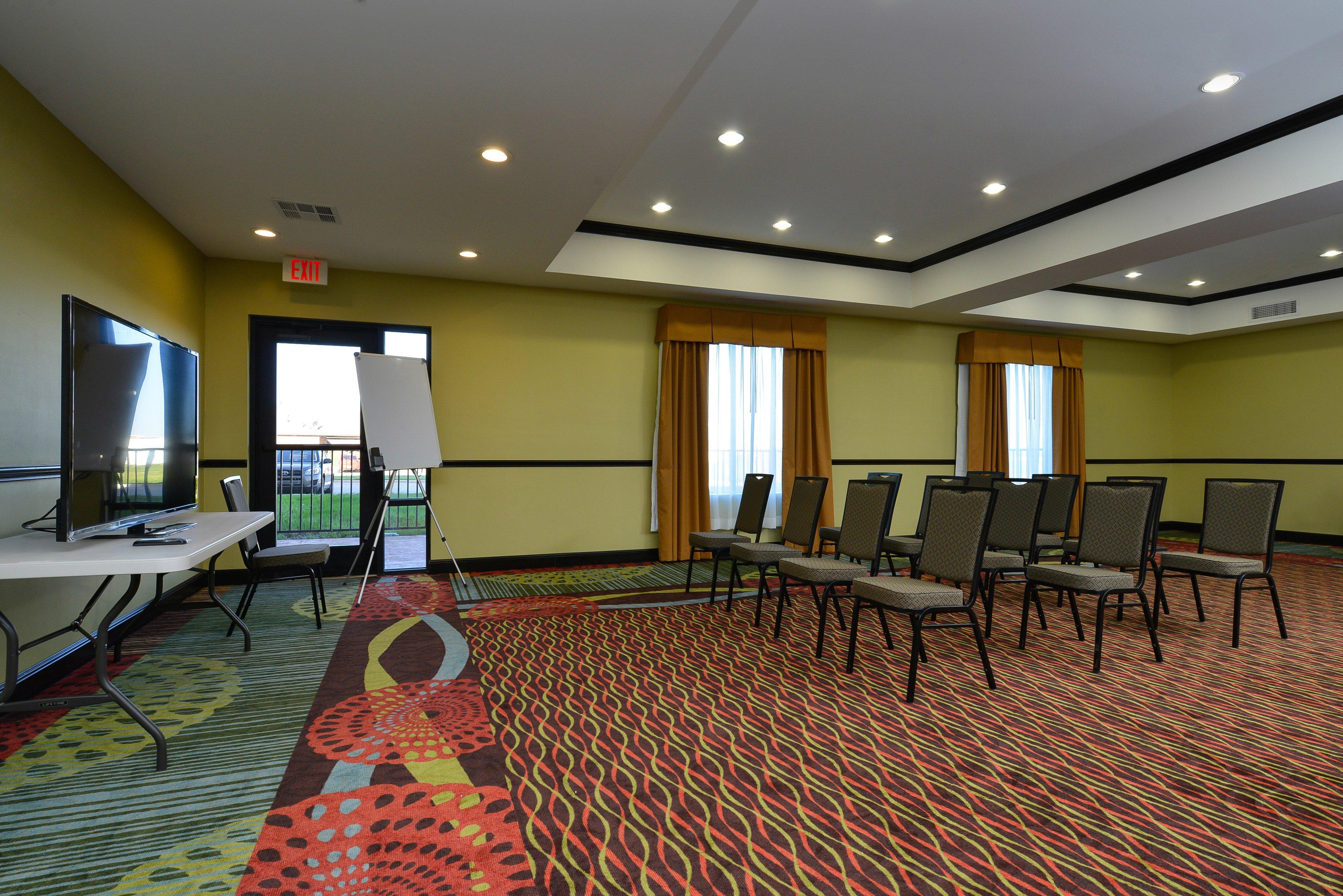 Holiday Inn Express Alva By Ihg Esterno foto