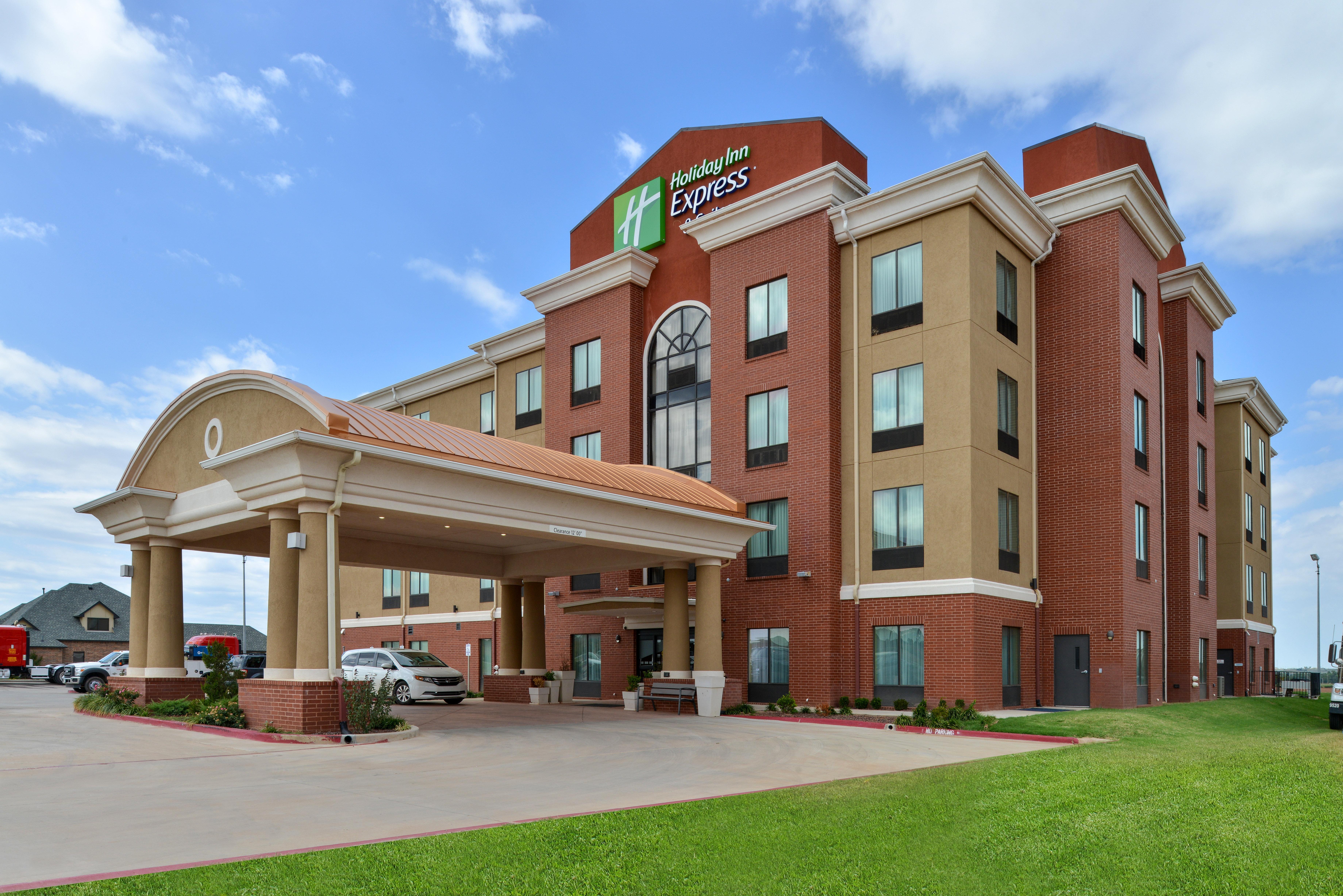 Holiday Inn Express Alva By Ihg Esterno foto